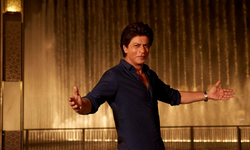 Say, what? Shah Rukh Khan's iconic pose was invented by accident - watch  video! - CineBlitz