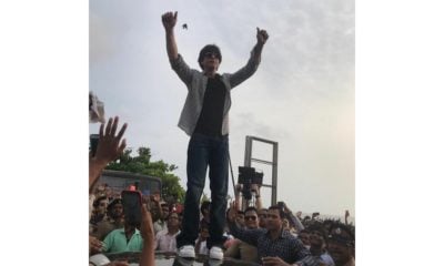 SRK-spotted-shooting-at-Bandra