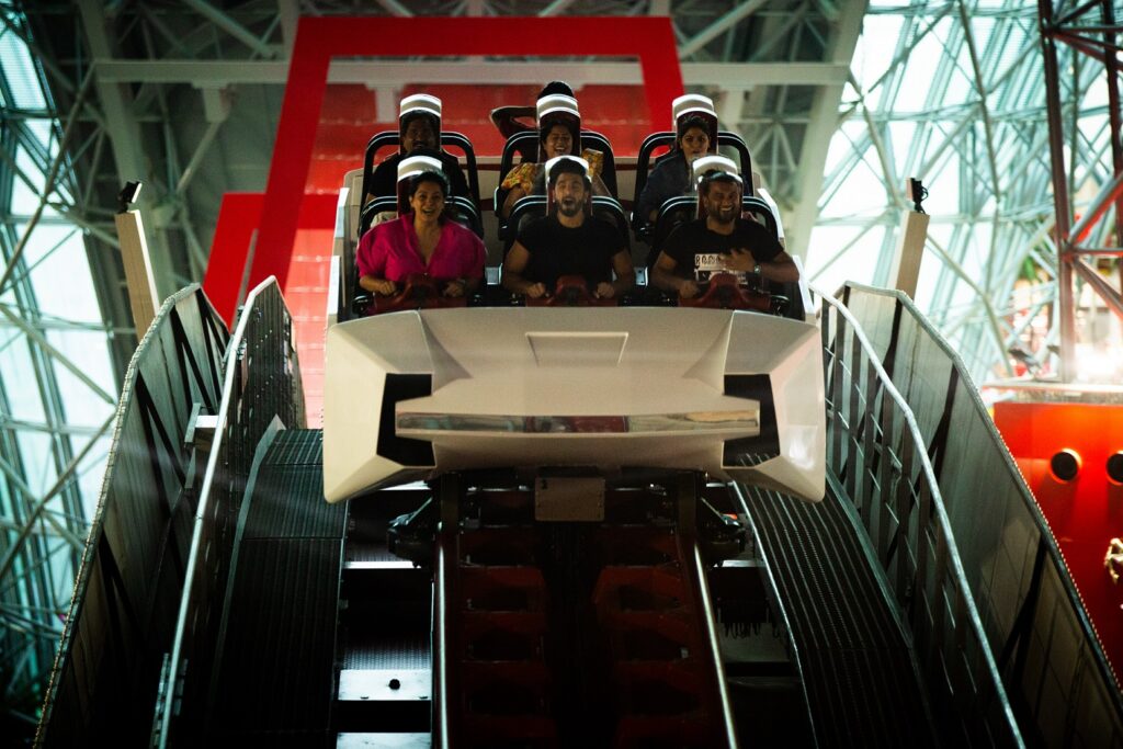 RS-on-on-of-the-rides-with-the-winners-at-Ferrari-World