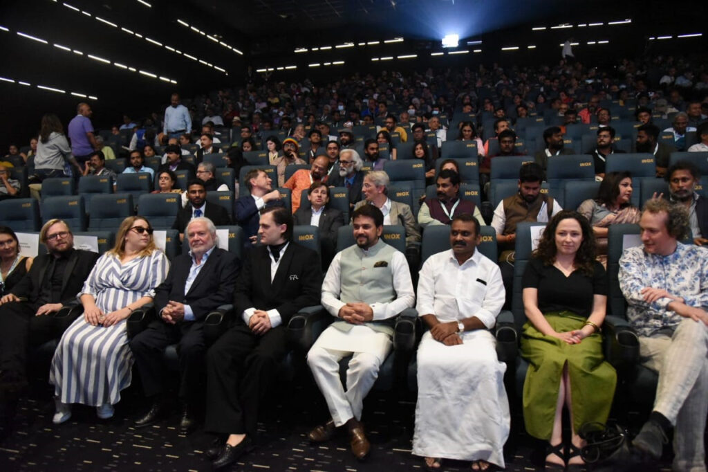 Dignitaries-and-Opening-Film-Alma-Oskar-team-at-the-screening-and-World-Premier-of-the-movie-in-IFFI-53