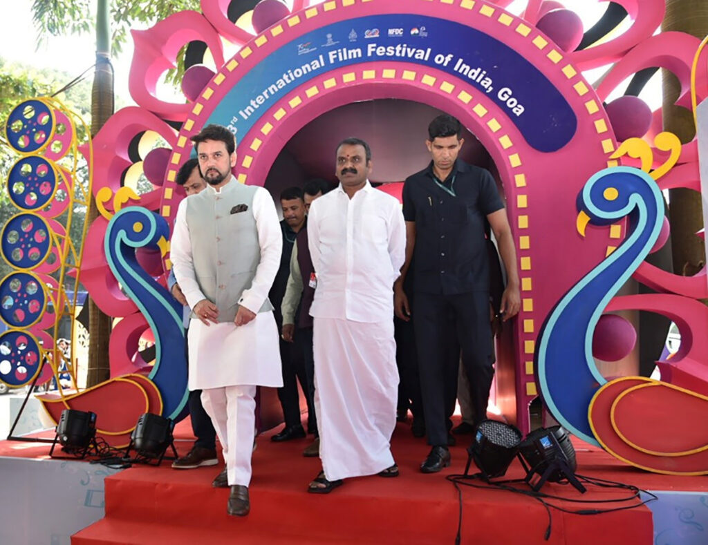 Union-Minister-Anurag-Singh-Thakur-and-Union-Minister-of-State-Dr.L.-Murugan-arriving-at-the-Red-Carpet-for-Opening-Film-of-IFFI-53-Alma-Oskar