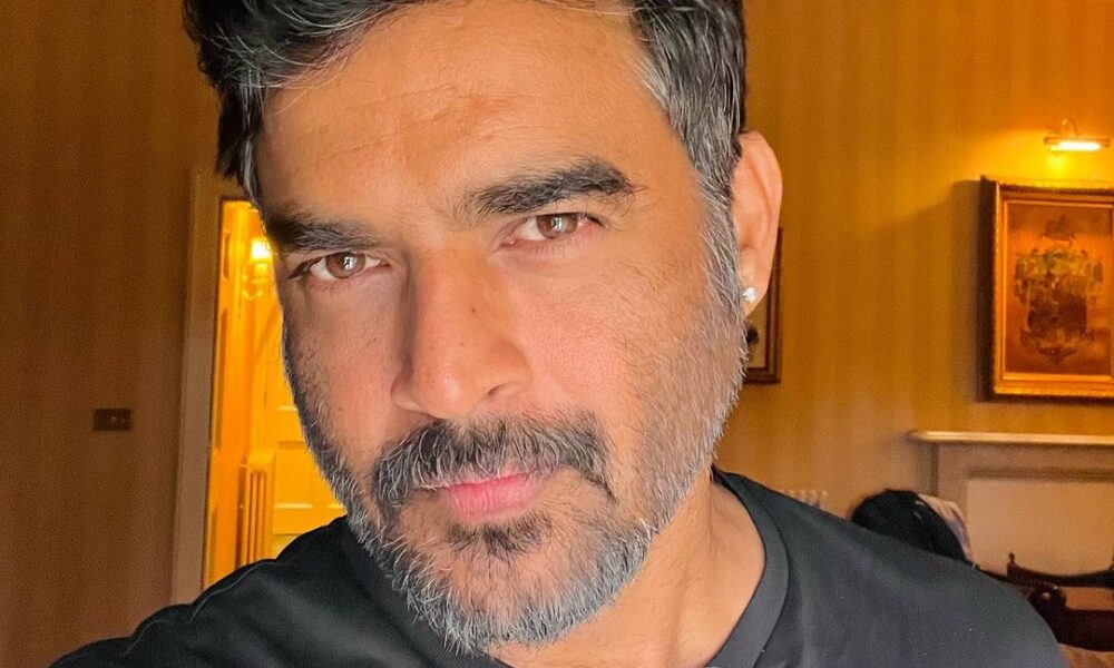 R Madhavan Shares A Perfect Selfie As He Starts Shooting For His Next Project In London Cineblitz