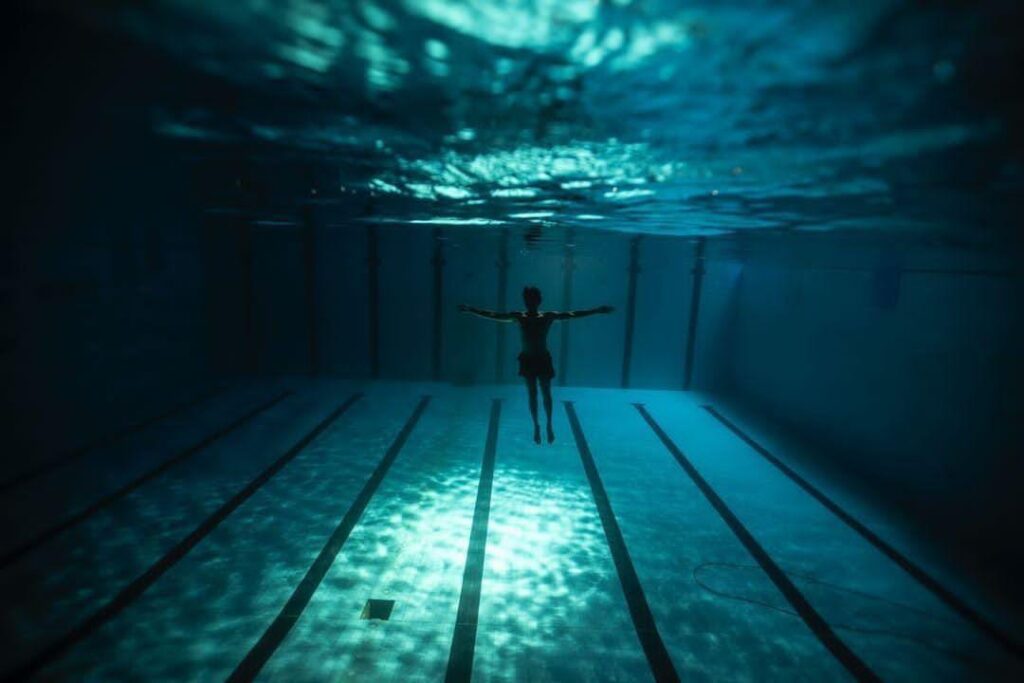 ishwak-singh-underwater-training.jpeg
