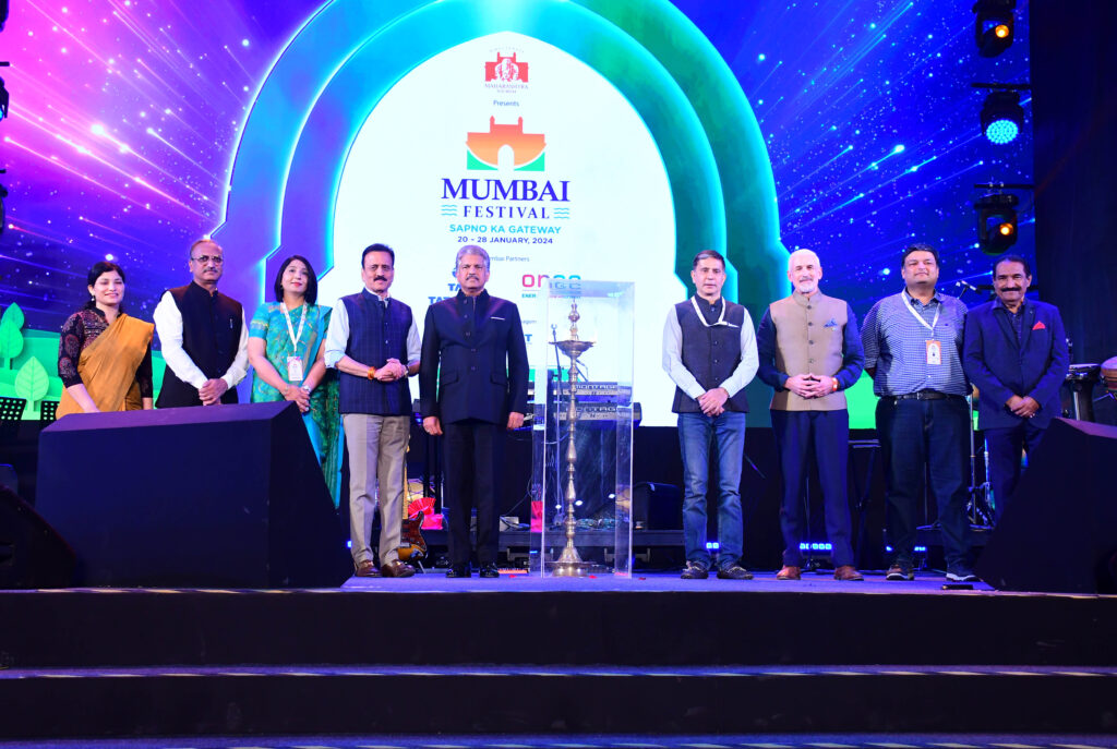 1706512211_Mumbai-Festival-Dignitaries-present-at-the-lamp-lighting-ceremony-of-the-Concert-For-Change-Closing-Ceremony-28th-Jan-2024-1-scaled.jpg

