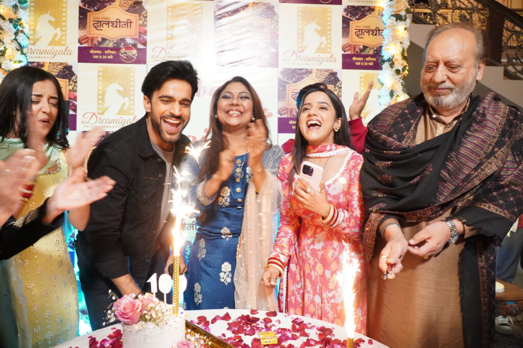 Dalchini-100-episodes-party-6-scaled.jpg
